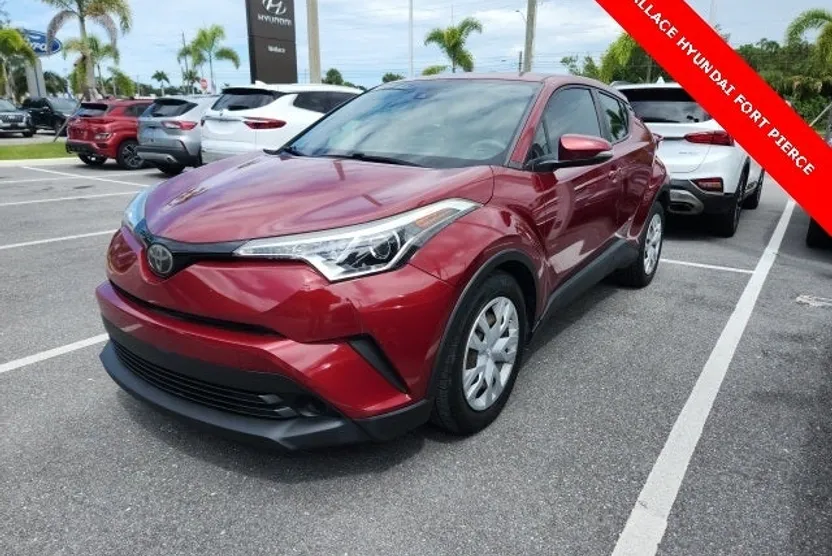 2019 Toyota C-HR XLE Limited photo 1