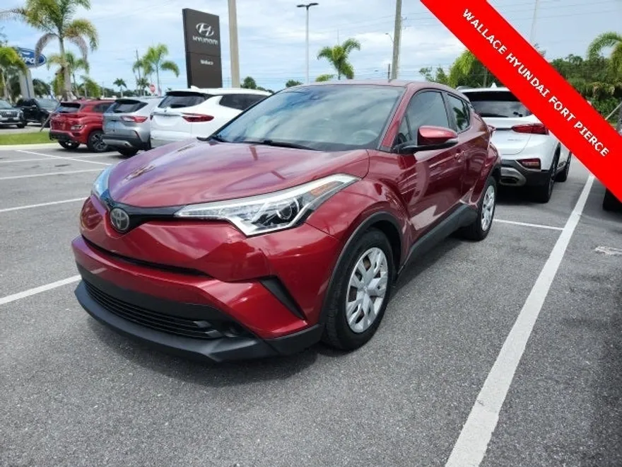 2019 Toyota C-HR XLE Limited photo 1