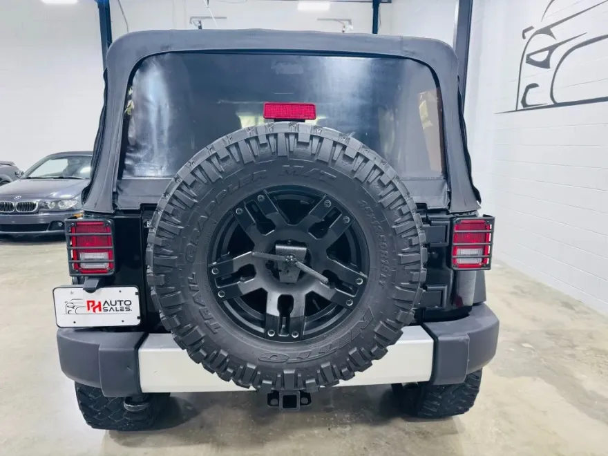 2012 Jeep Wrangler Unlimited Sahara Sport photo 1
