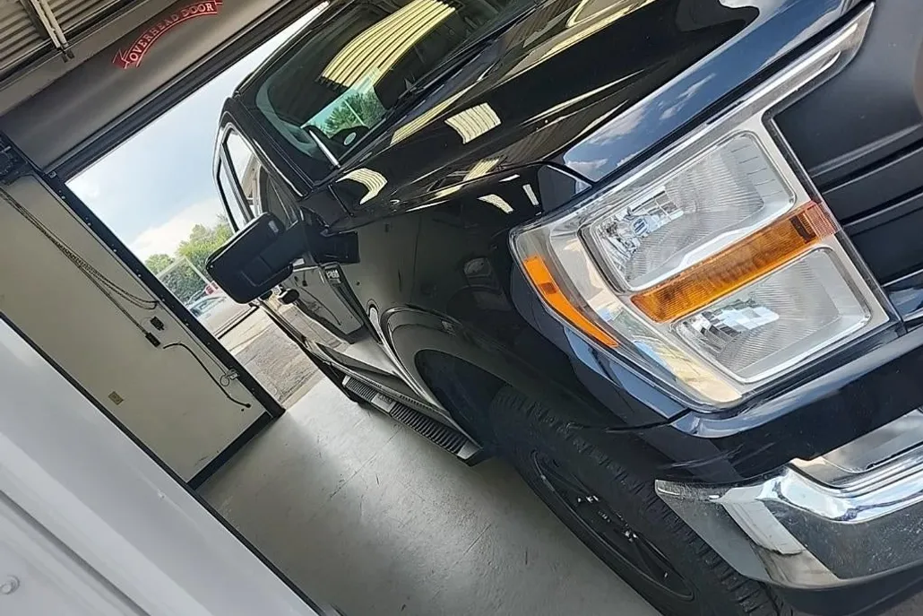 2022 Ford F-150 XL photo 1