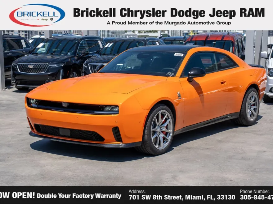 2025 Dodge Charger R/T Scat Pack photo 1