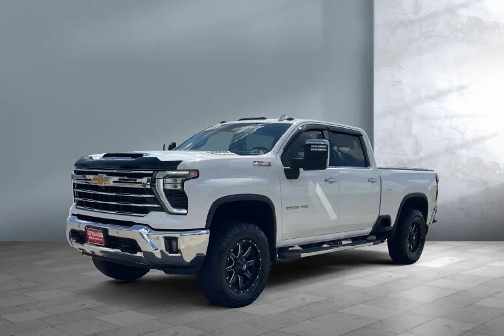 2024 Chevrolet Silverado 2500HD LTZ photo 1