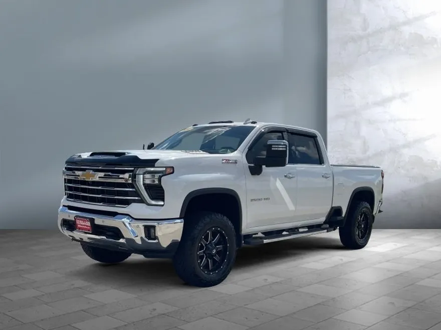 2024 Chevrolet Silverado 2500HD LTZ photo 1