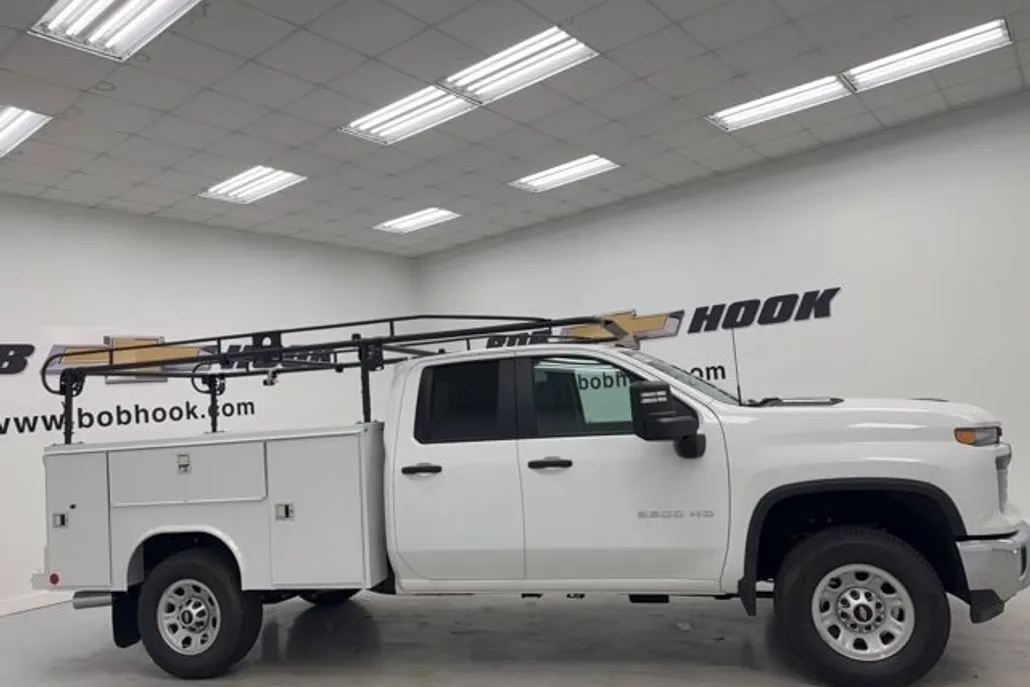 2025 Chevrolet Silverado 3500HD photo 1