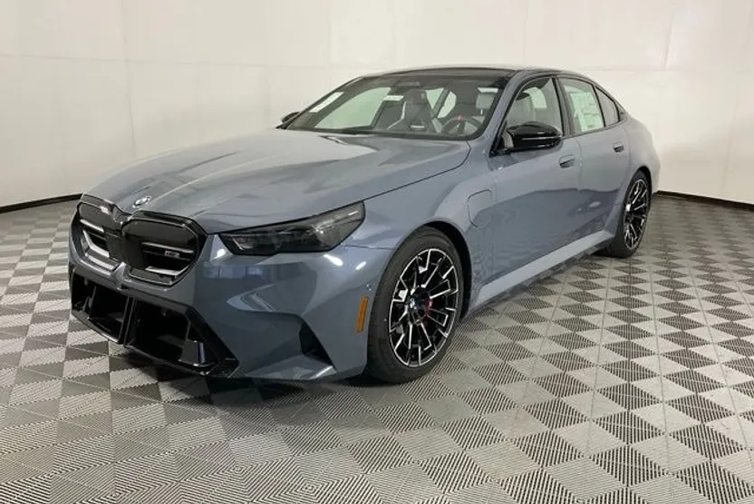 2026 Bmw M5 5 photo 1