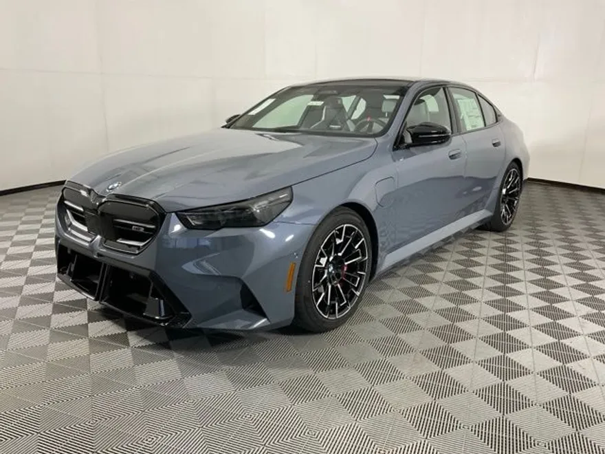 2026 Bmw M5 5 photo 1