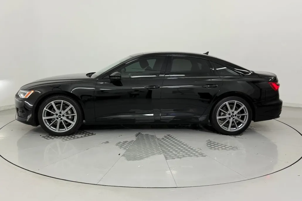 2025 Audi A6 Premium photo 1