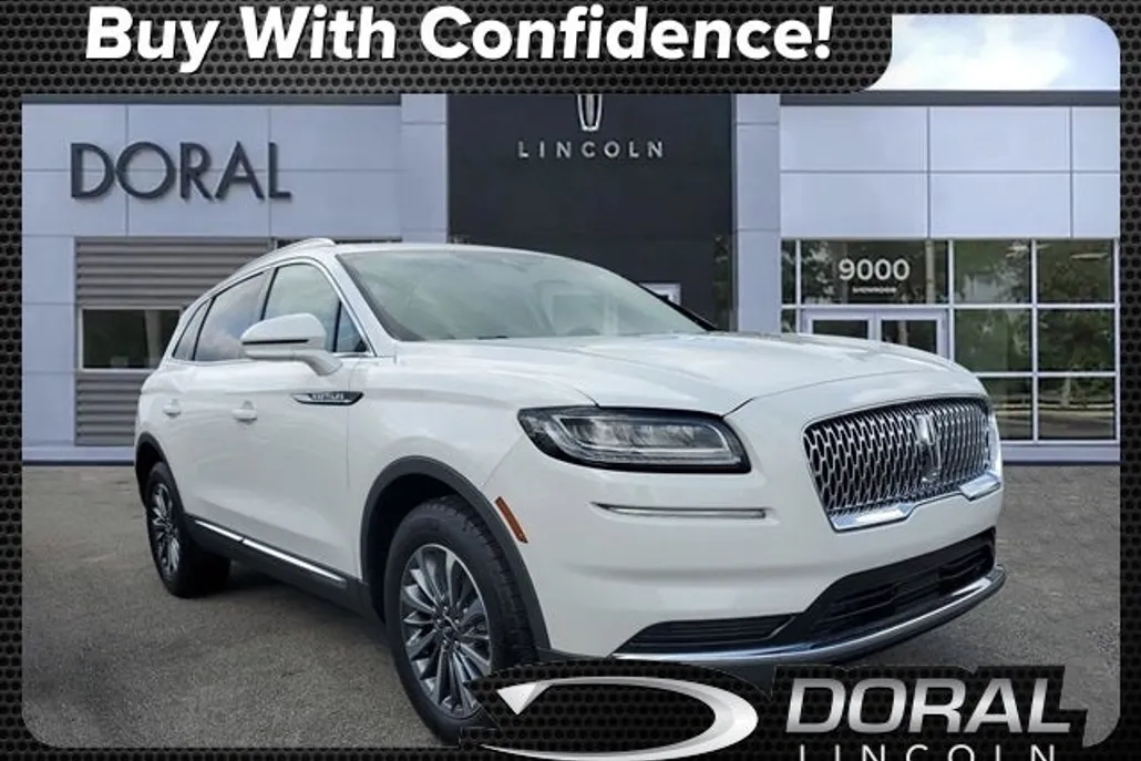 2023 Lincoln Nautilus Standard photo 1