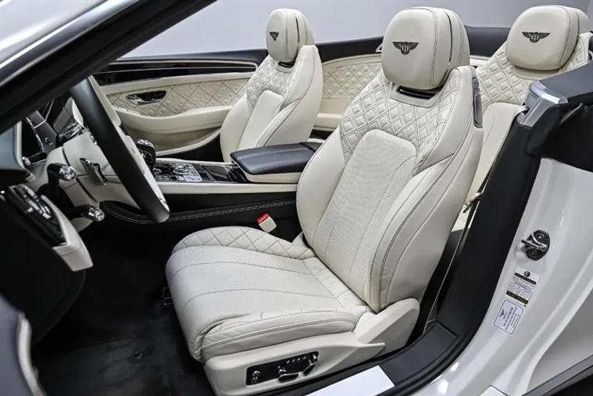 2020 Bentley Continental GTC V8 photo 1