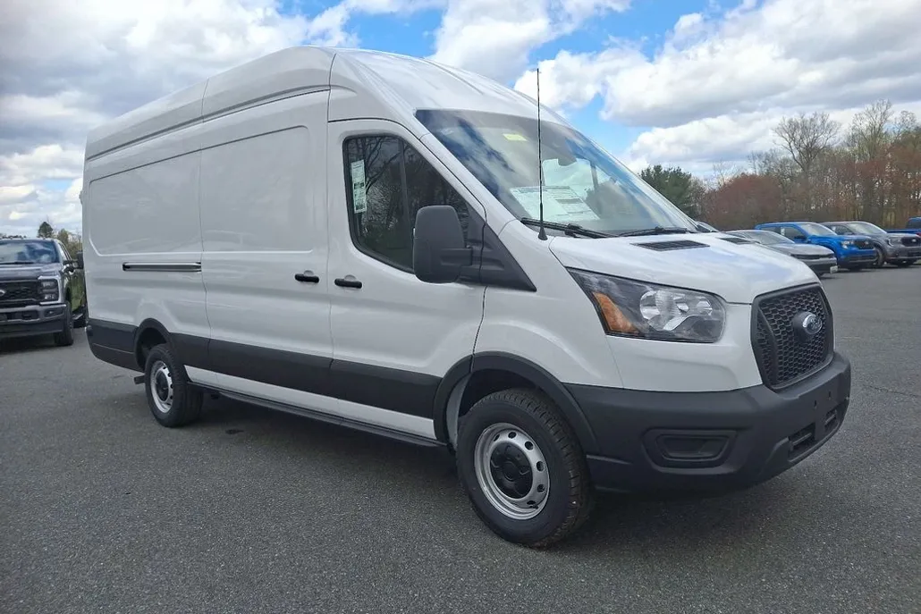 2025 Ford Transit photo 1