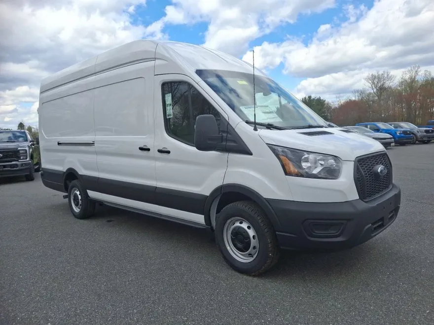 2025 Ford Transit photo 1