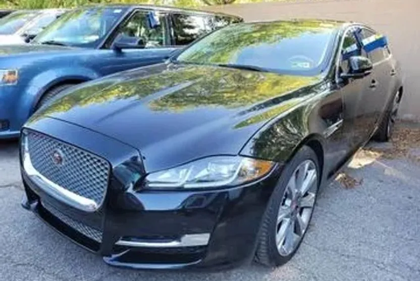 2017 Jaguar XJ XJL Portfolio photo 1