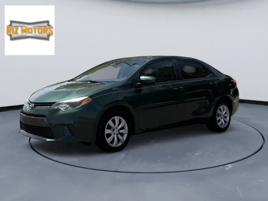 2016 Toyota Corolla LE photo 1