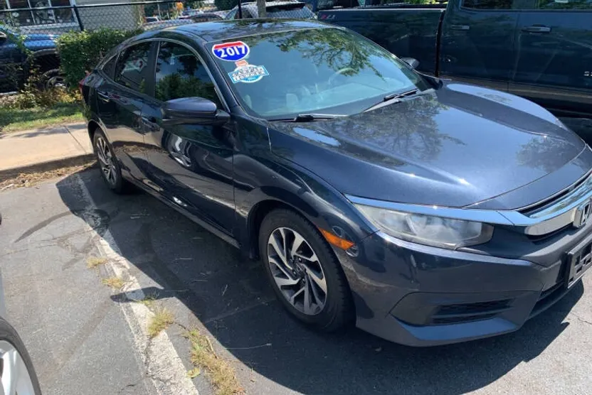 2017 Honda Civic EX photo 1