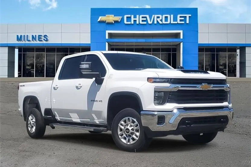 2024 Chevrolet Silverado 2500HD LT photo 1