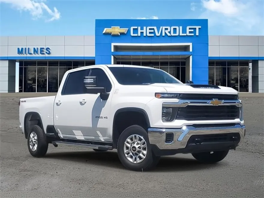 2024 Chevrolet Silverado 2500HD LT photo 1