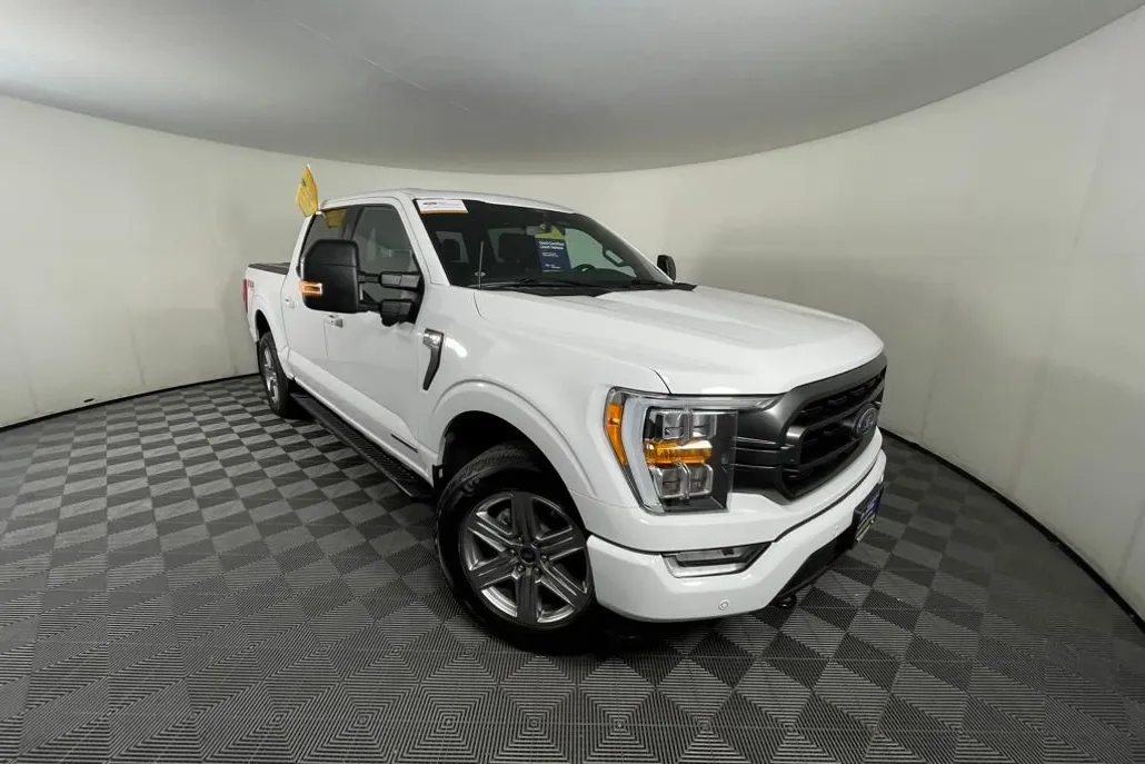 2021 Ford F-150 XLT photo 1