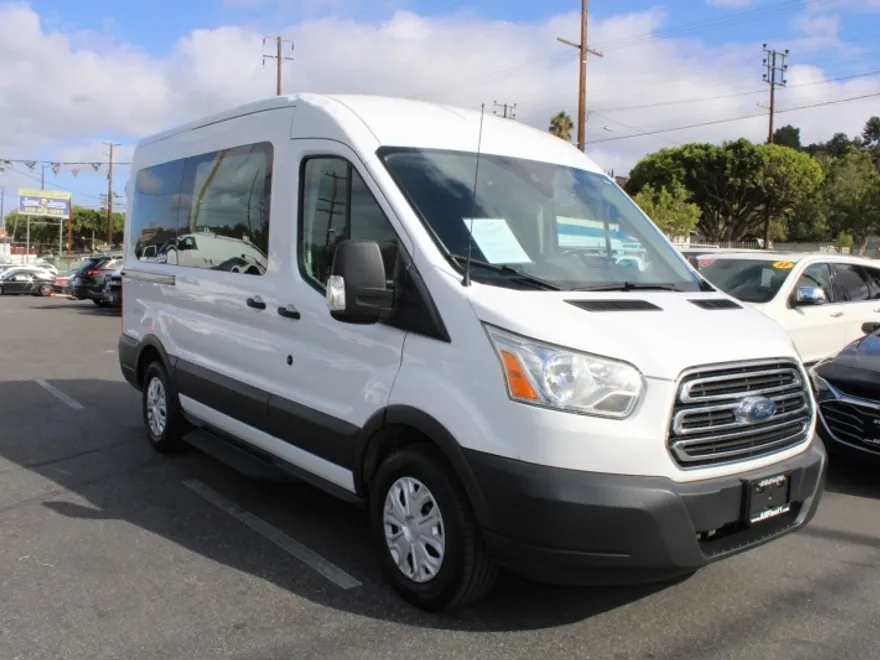 2017 Ford Transit XL photo 1