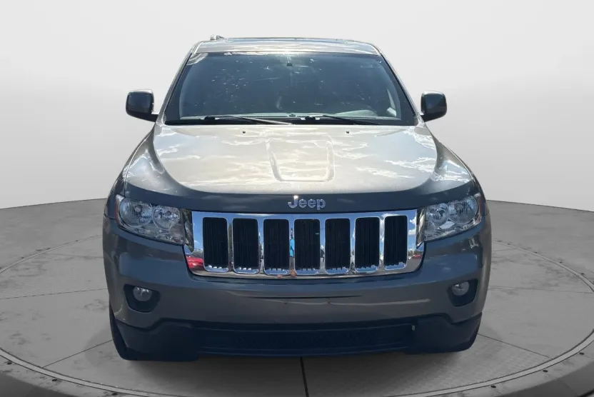 2012 Jeep Grand Cherokee Laredo photo 1