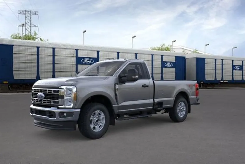 2026 Ford F-350 XLT photo 1