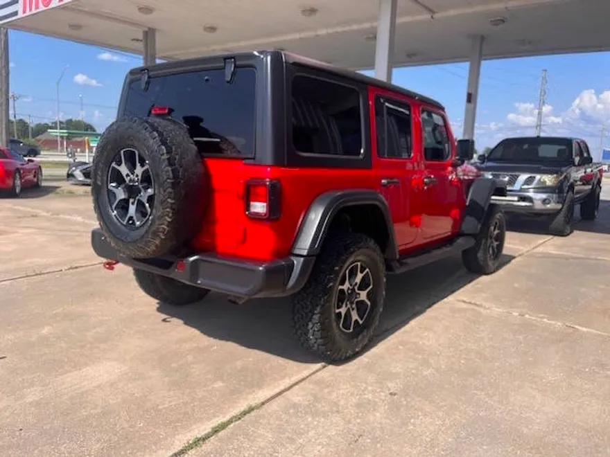 2018 Jeep Wrangler Unlimited Rubicon photo 1
