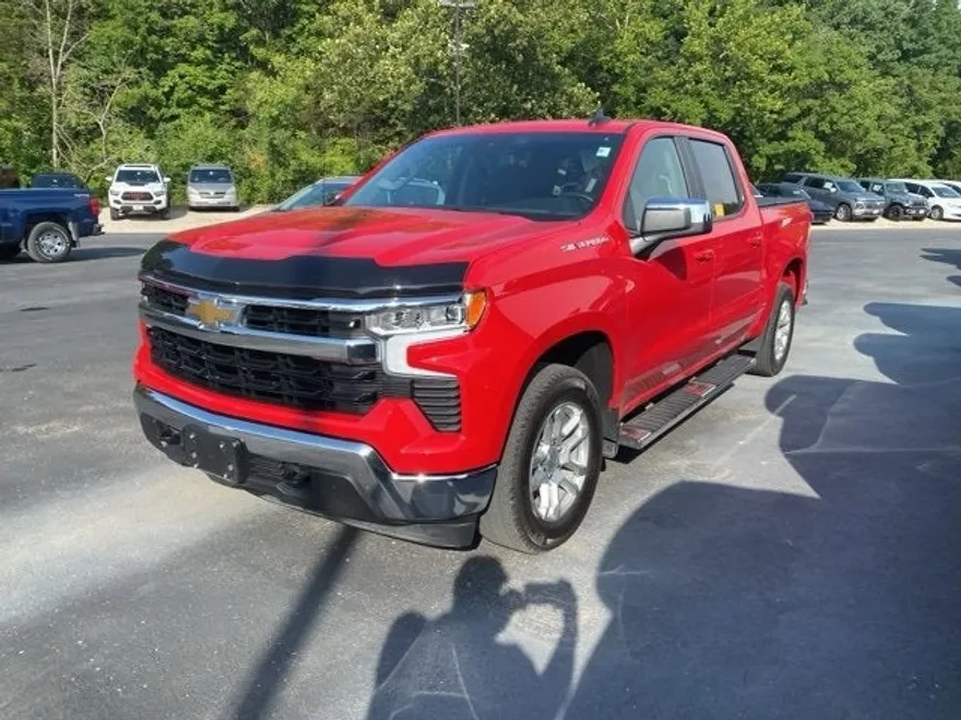 2023 Chevrolet Silverado 1500 LT photo 1