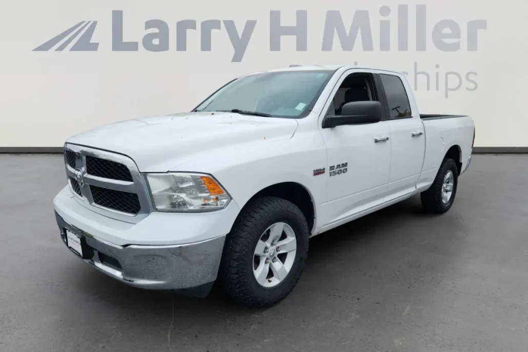 2016 Ram 1500 SLT photo 1