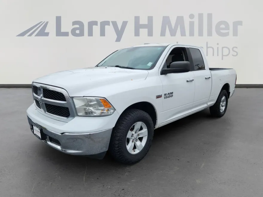2016 Ram 1500 SLT photo 1