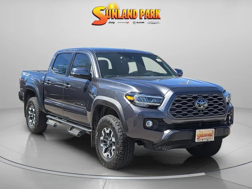 2021 Toyota Tacoma TRD Off-Road photo 1