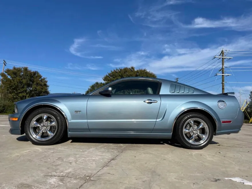 2007 Ford Mustang GT Premium photo 1
