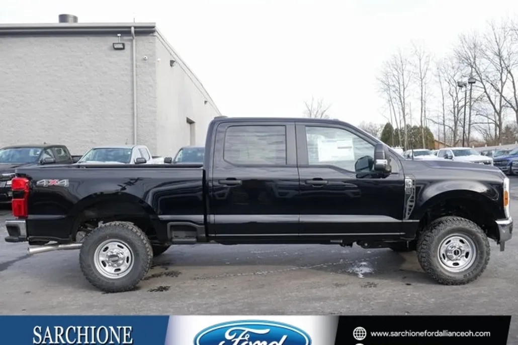 2025 Ford F-350 photo 1