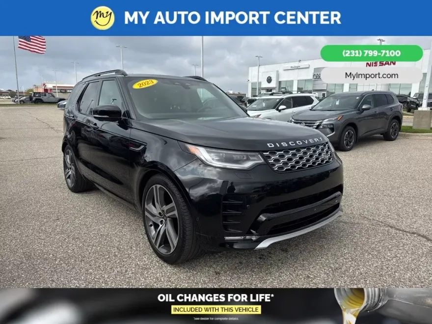 2023 Land Rover Discovery Metropolitan Edition photo 1