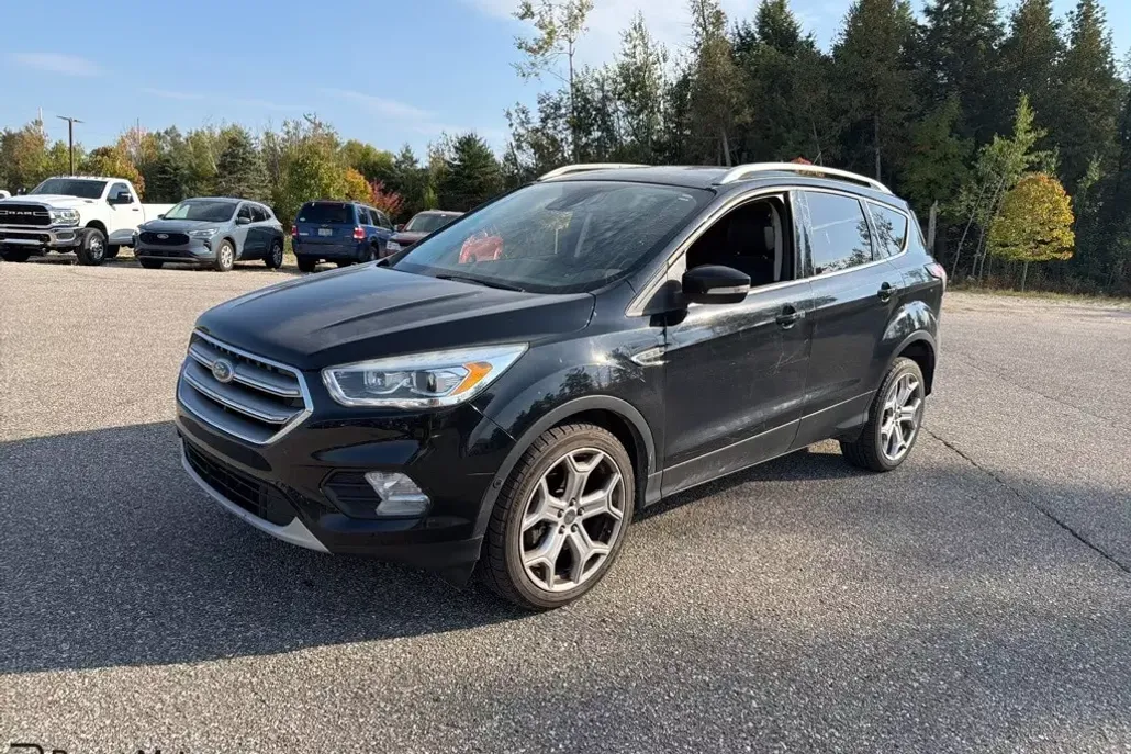 2017 Ford Escape Titanium photo 1