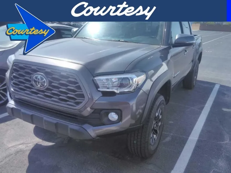 2023 Toyota Tacoma SR5 photo 1