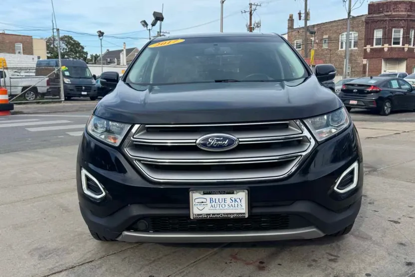 2017 Ford Edge Titanium photo 1