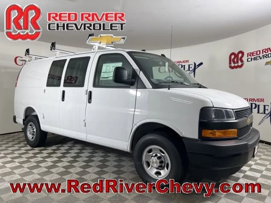 2025 Chevrolet Express Cargo 2500 photo 1