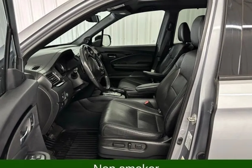 2020 Honda Passport Elite photo 1
