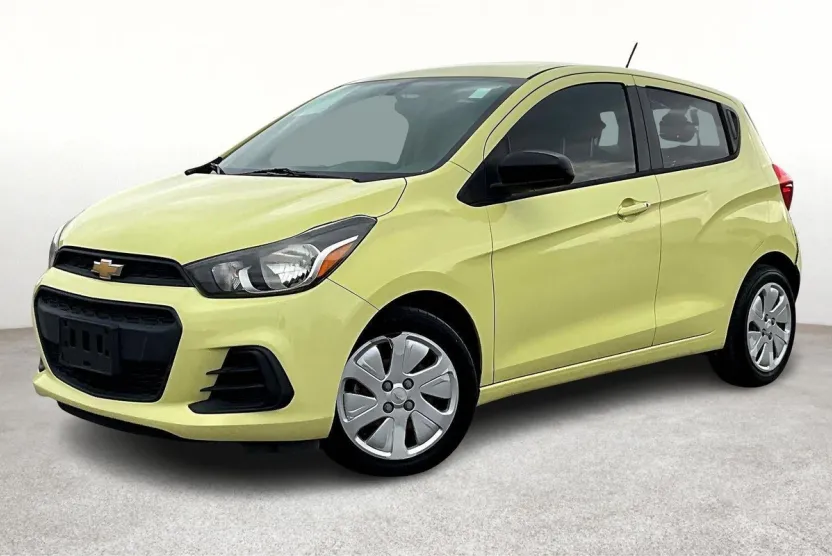 2017 Chevrolet Spark LS photo 1