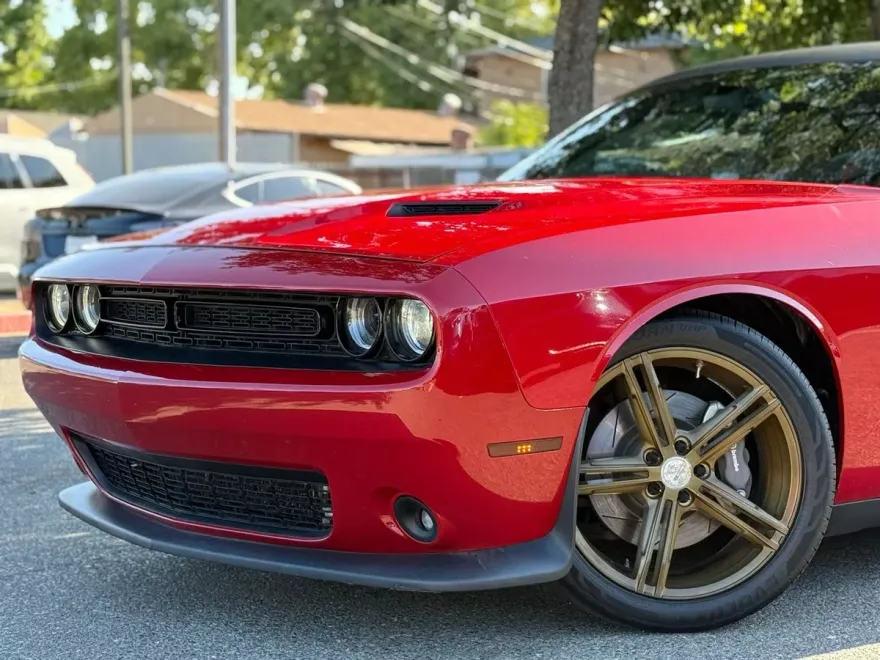 2016 Dodge Challenger R/T Scat Pack photo 1