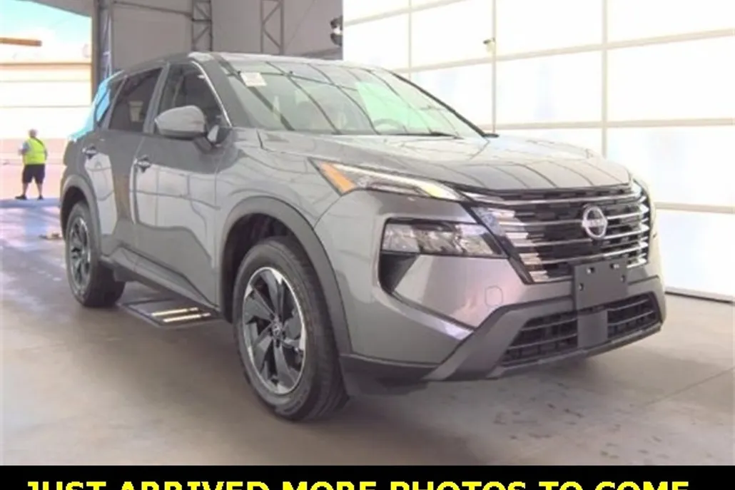 2024 Nissan Rogue SV photo 1