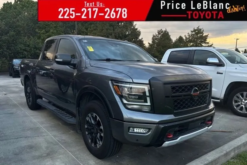 2021 Nissan Titan PRO-4X photo 1