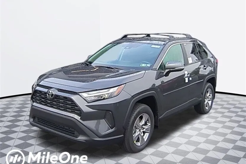 2025 Toyota RAV4 XLE photo 1