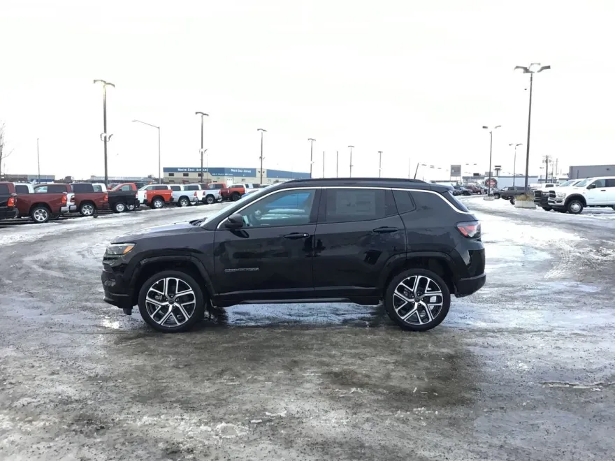 2025 Jeep Compass Limited photo 1