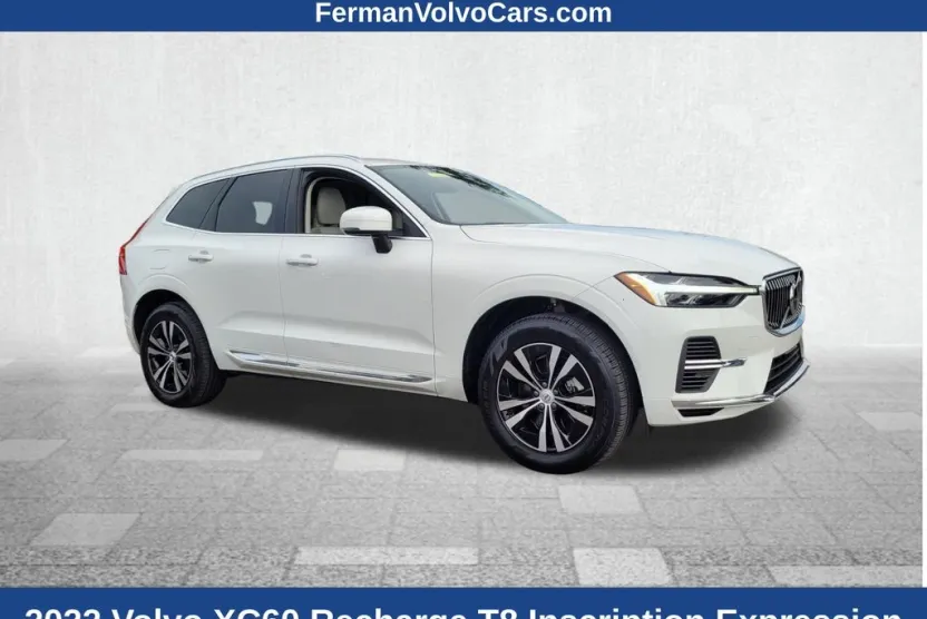 2022 Volvo XC60 Recharge Hybrid T8 Inscription Expression photo 1