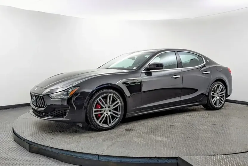 2020 Maserati Ghibli S Q4 photo 1