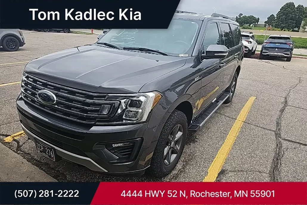 2020 Ford Expedition XLT photo 1
