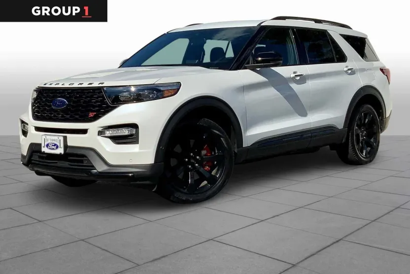 2020 Ford Explorer ST photo 1