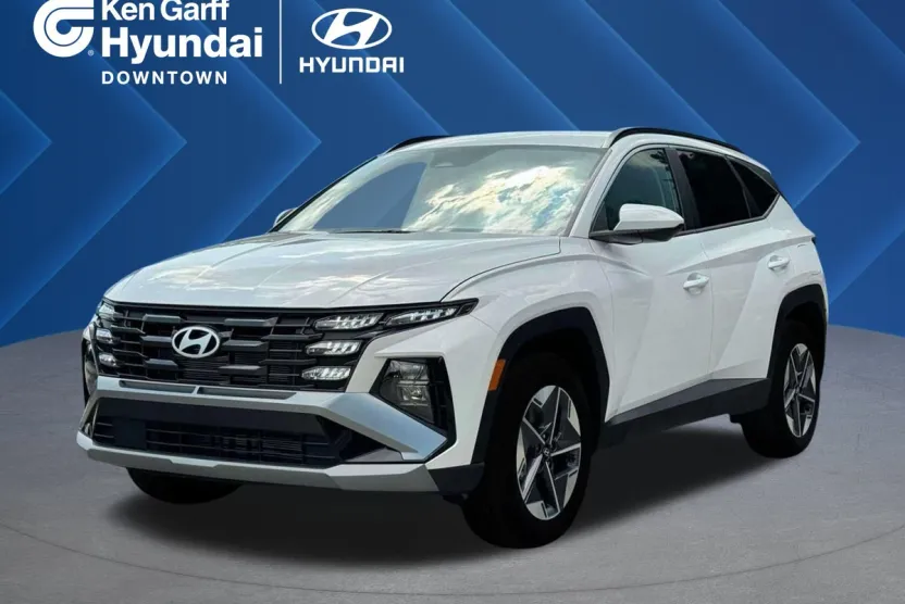 2025 Hyundai Tucson SEL photo 1