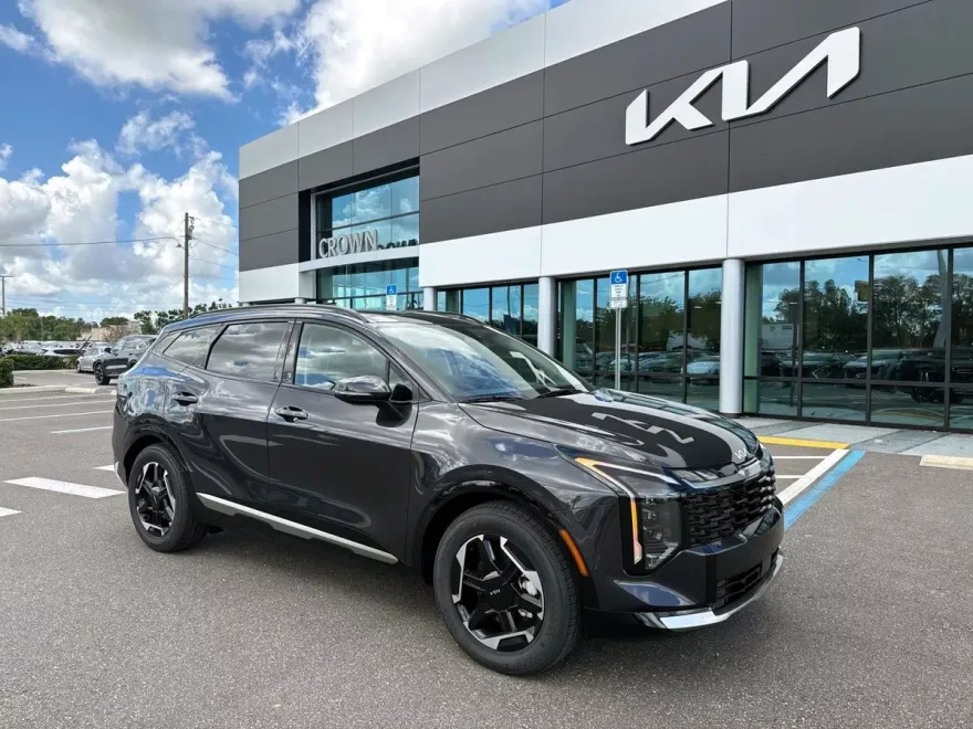2026 Kia Sportage SX photo 1