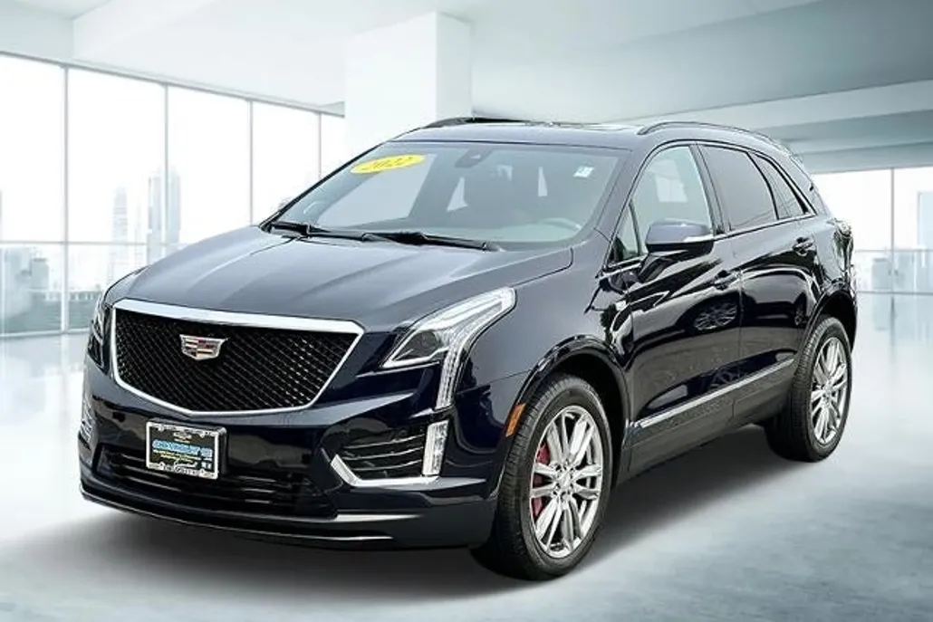 2022 Cadillac XT5 Sport photo 1